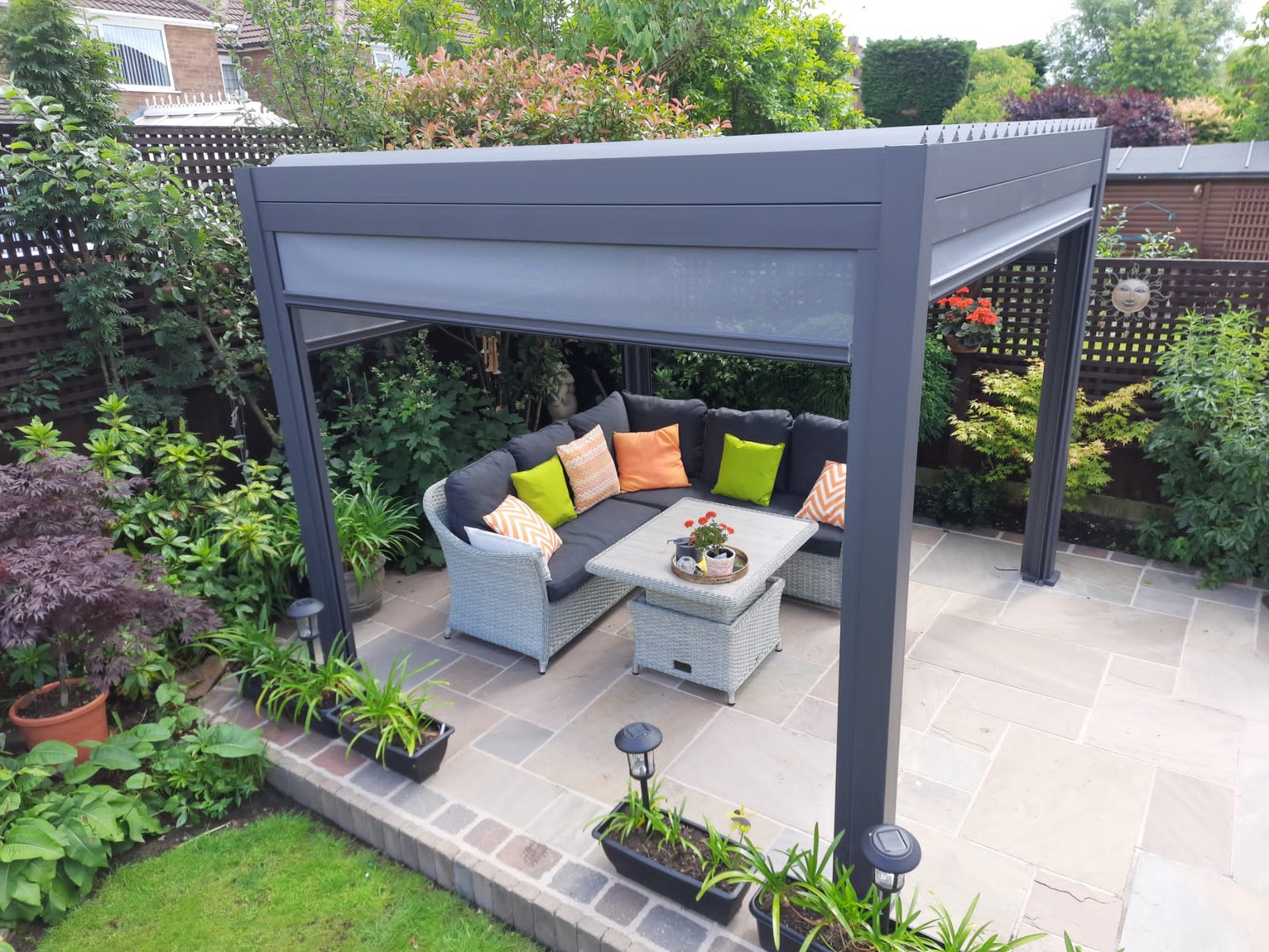 3m x 3m Square Aluminium Louvered Pergola – Grey